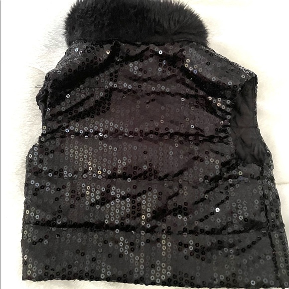 Toddler black sequined fur vest - Picture 3 of 3